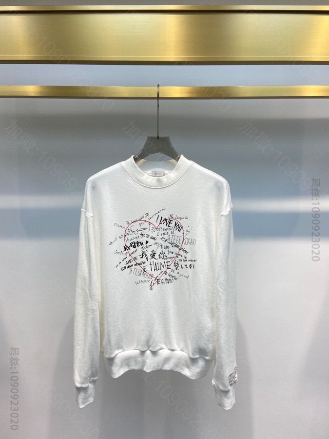 Dior七夕限定，全世界语言的“我爱你”logo刺绣于袖子卫衣
