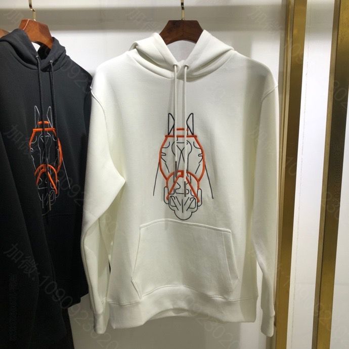 H 20秋冬欧洲限定款马头刺绣主题设计连帽卫衣