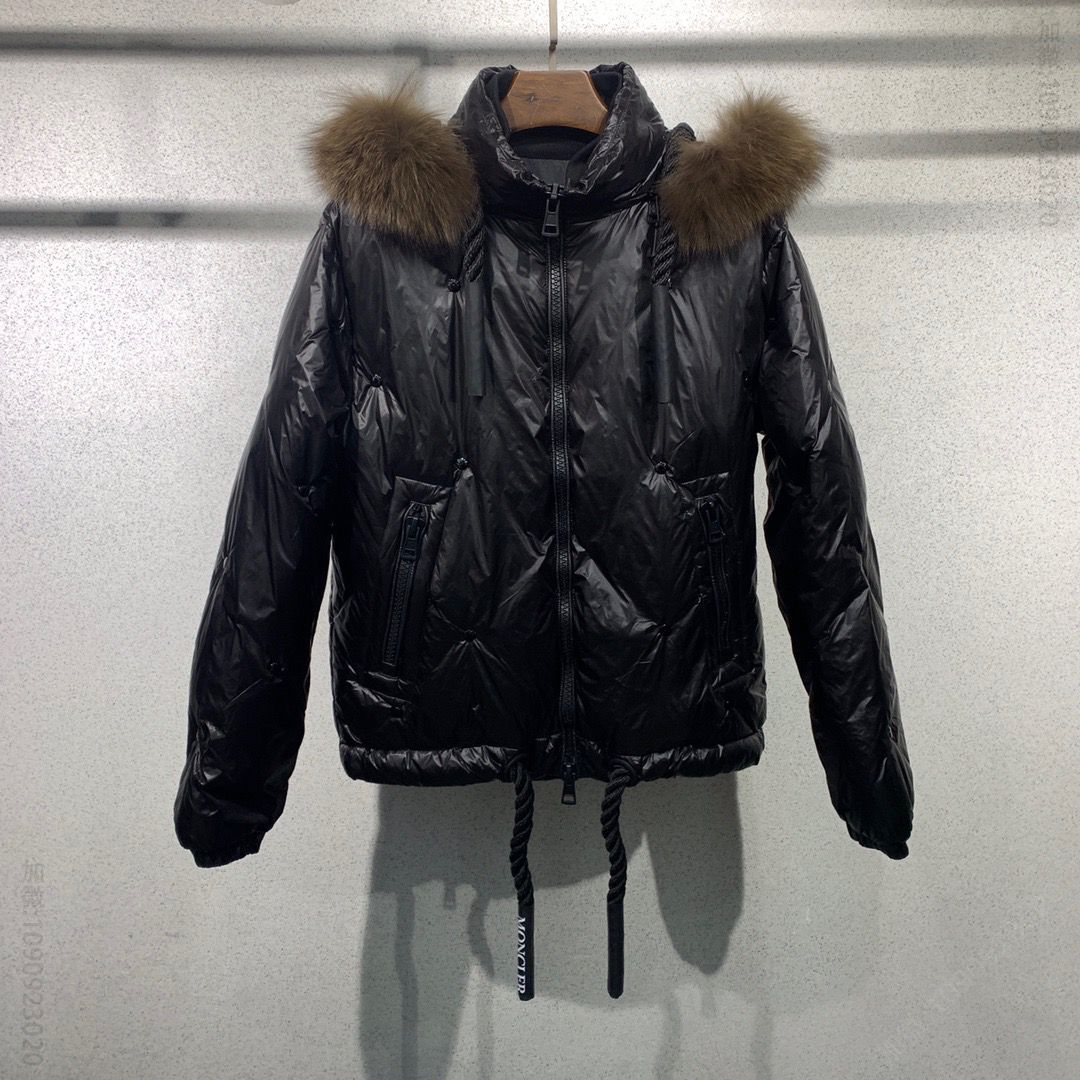 20秋冬新款 狐狸毛领羽绒服