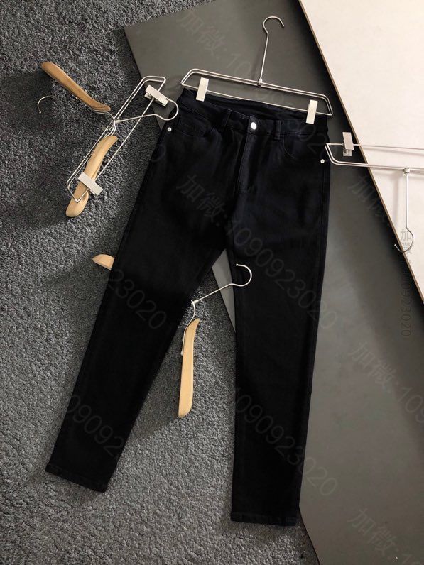 PRAD顶级黑色3角贴标顶级弹力牛仔裤