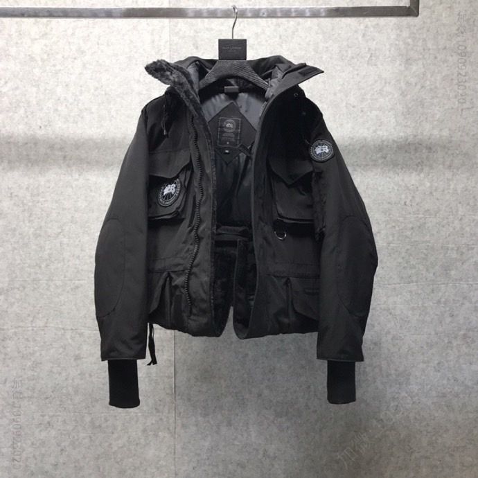 VT大鹅合作版两色90白鸭绒填充羽绒服