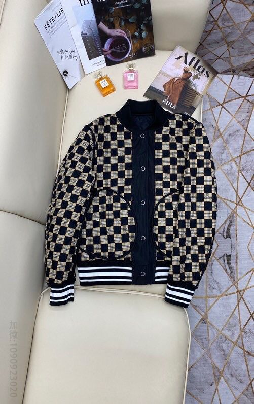 Burberry 2023秋冬最新系列菱形绗缝尼龙分布棉衣【两面可穿】棒球夹克棉服男女同款外套