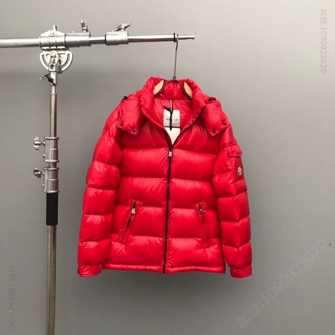 moscho新款 三标齐全秋冬Moncler Genius项目第七个系列羽绒服