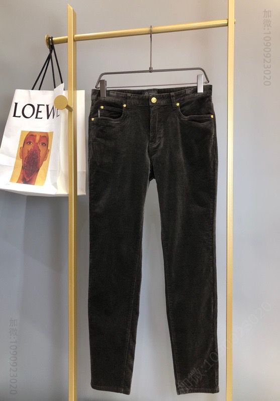Versace 2023秋冬新款 颠覆传统经典灯芯绒休闲裤