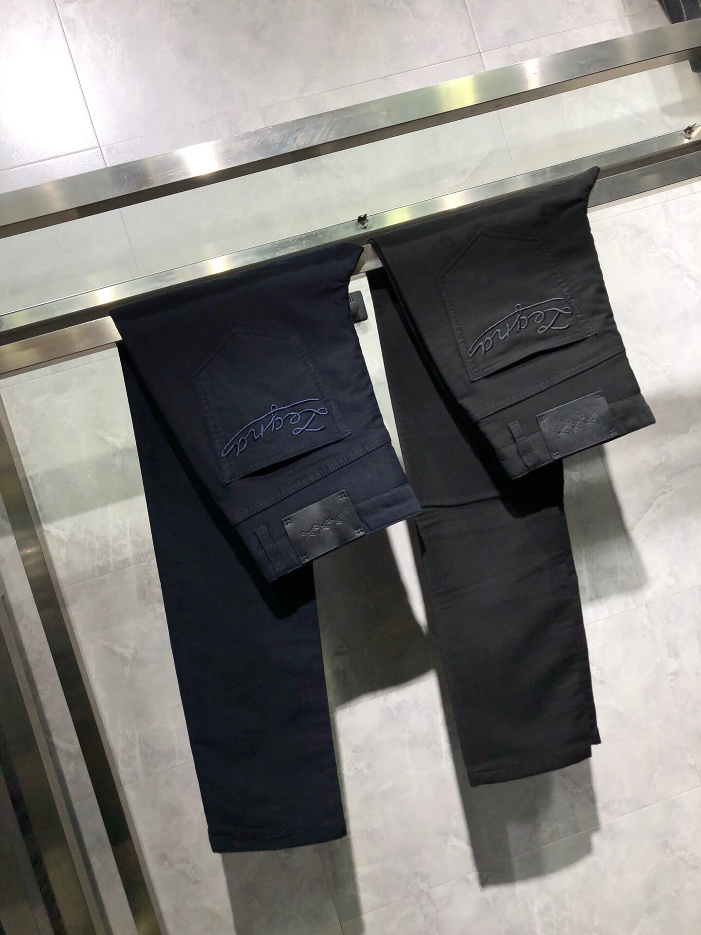 EZXXX杰尼亚 19男士秋冬新款‎ 专柜原‎单品质 梭‎织纺灯芯绒棉面‎料牛仔裤
