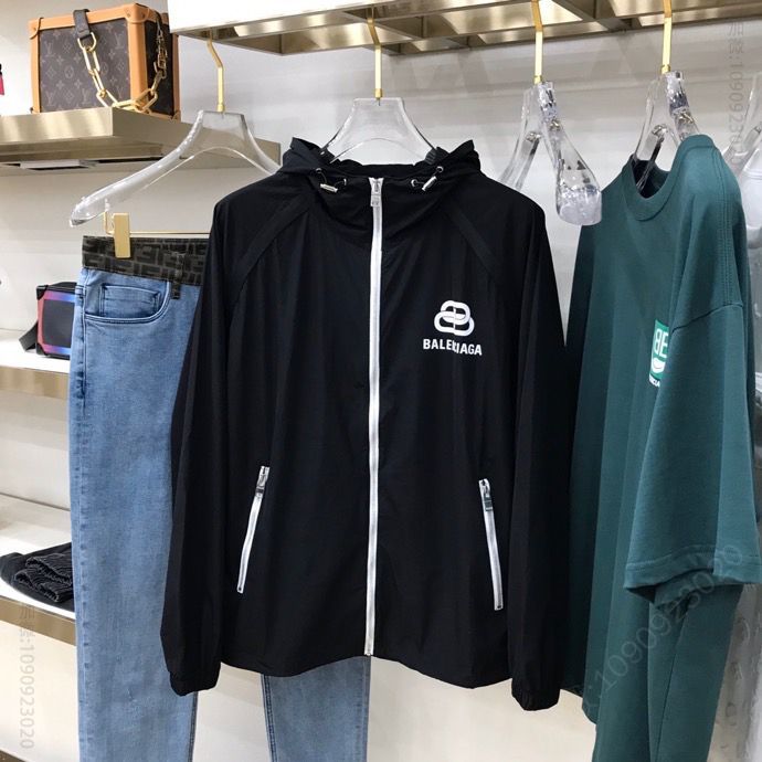 BALENCIAG 20春夏系列新品经典连帽拉链外套