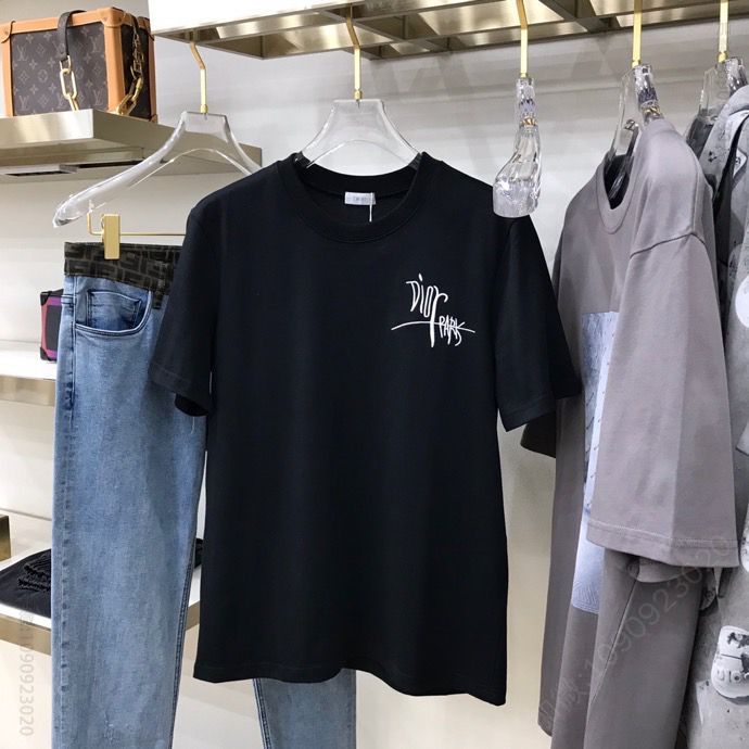 Dio x Stussy 联名DIO MEN FALL2023联名艺术签名蜜蜂宽松T恤