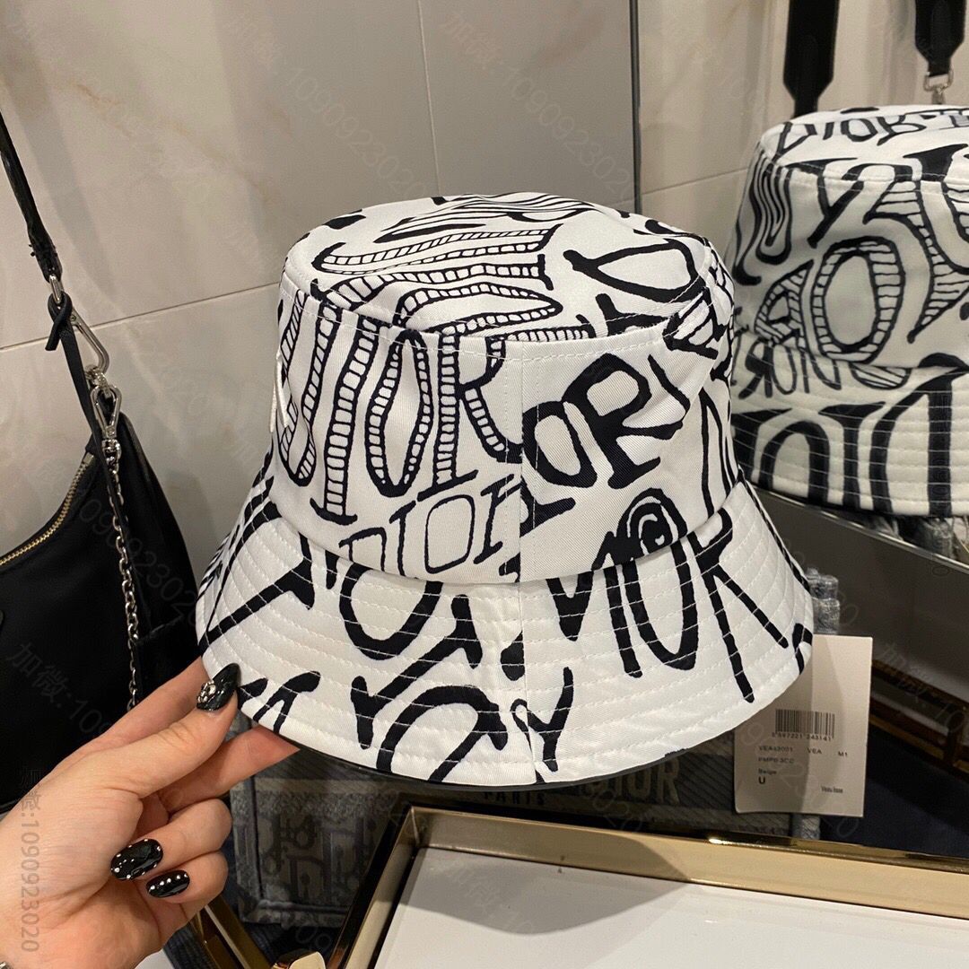 Dior迪奥20秋冬款走秀涂鸦渔夫帽