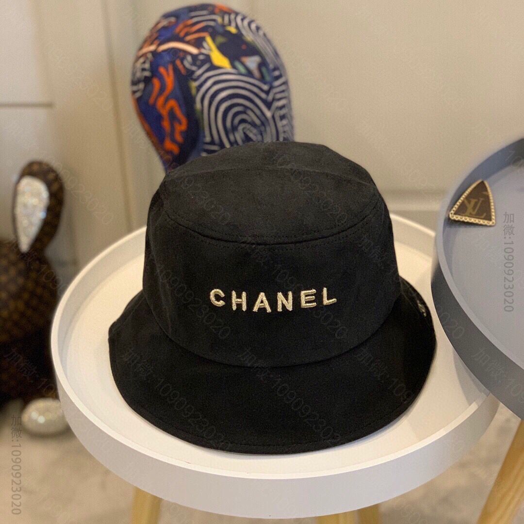 CHANEL香奈儿秋款磨毛刺绣渔夫帽