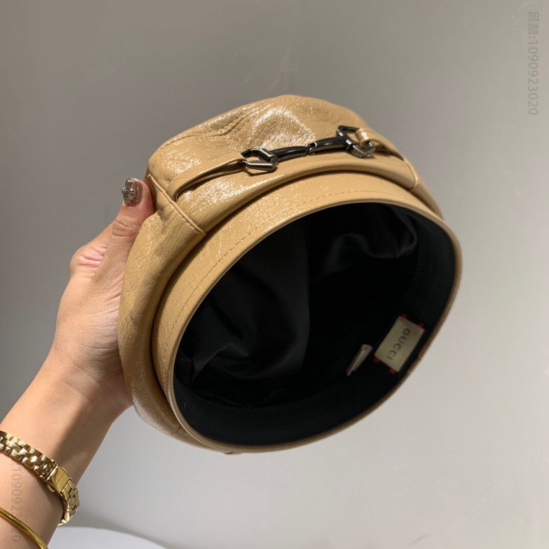 GUCCI古奇新款漆皮贝蕾帽