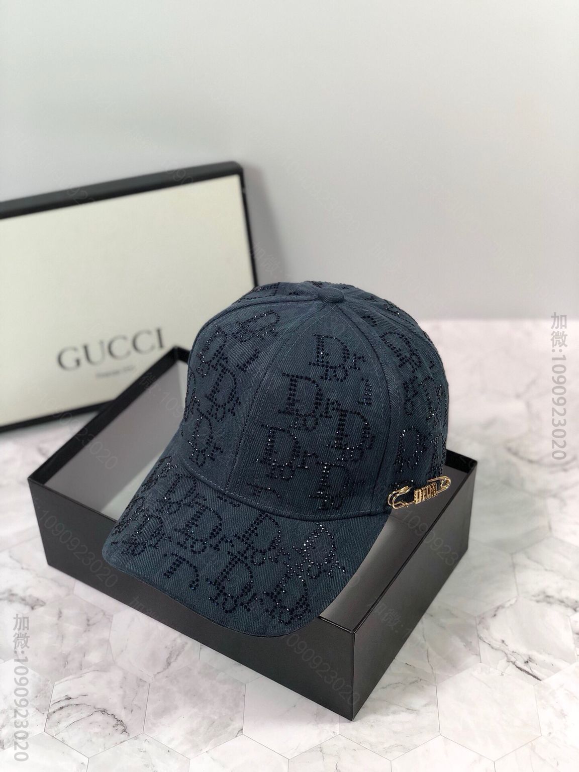 Dior迪奥金属别针LOGO全帽烫钻棒球帽