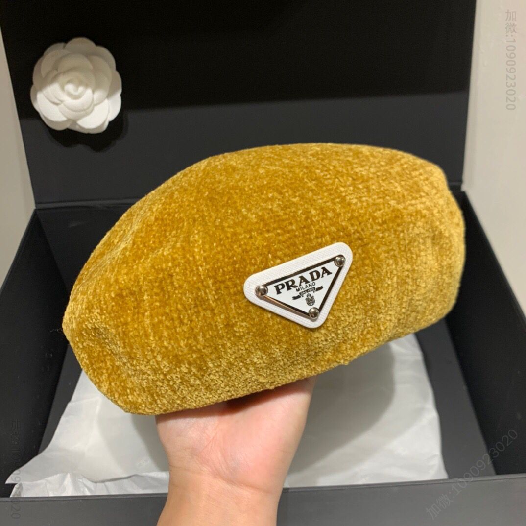 PRADA普拉达灯芯绒贝蕾帽南瓜帽