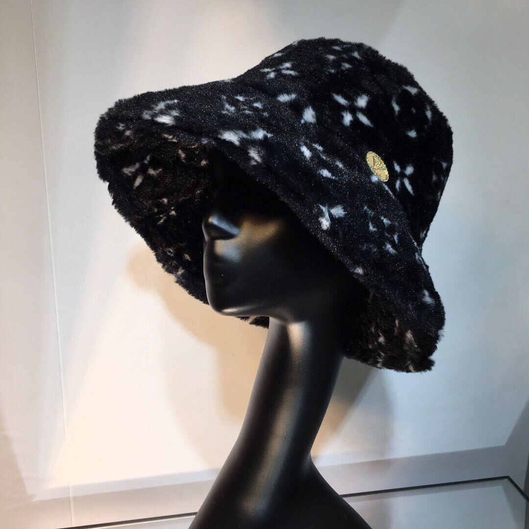 LV路易威登暗纹提花设计渔夫帽