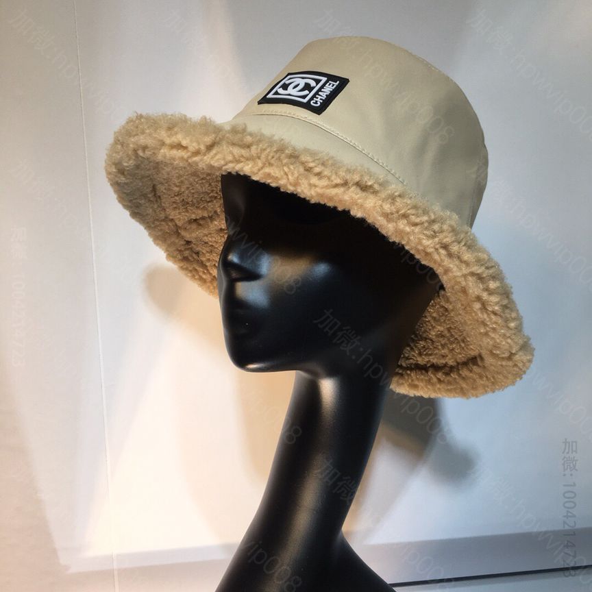 复刻香奈儿配饰网站 香奈儿羊羔毛拼接皮渔夫帽 C13677 