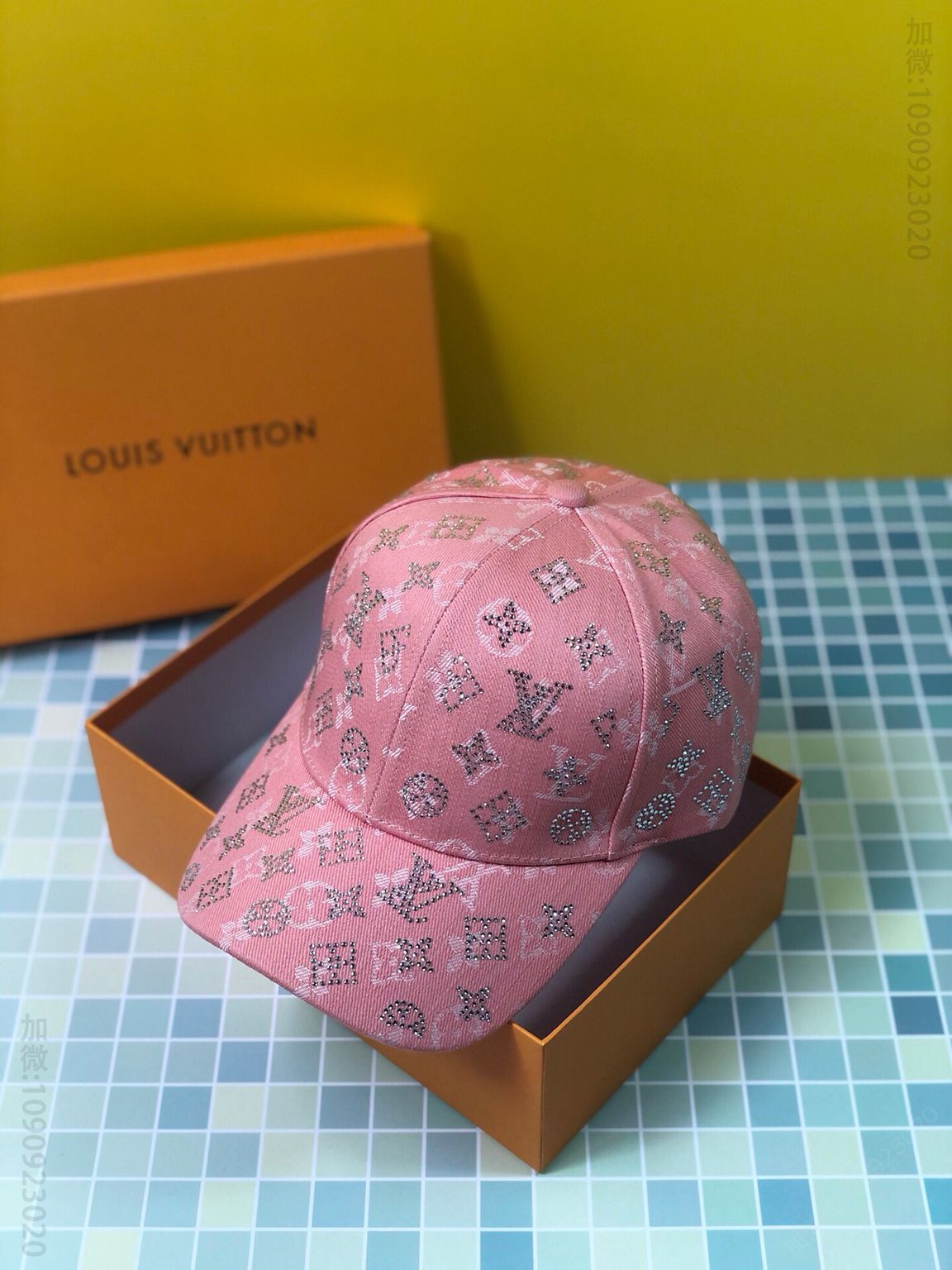 LV路易威登金属LOGO全帽烫钻棒球帽