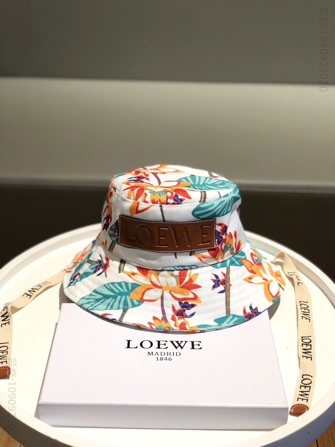 LOEWE罗意威 Paula’slbiza 帆布 印花 渔夫帽