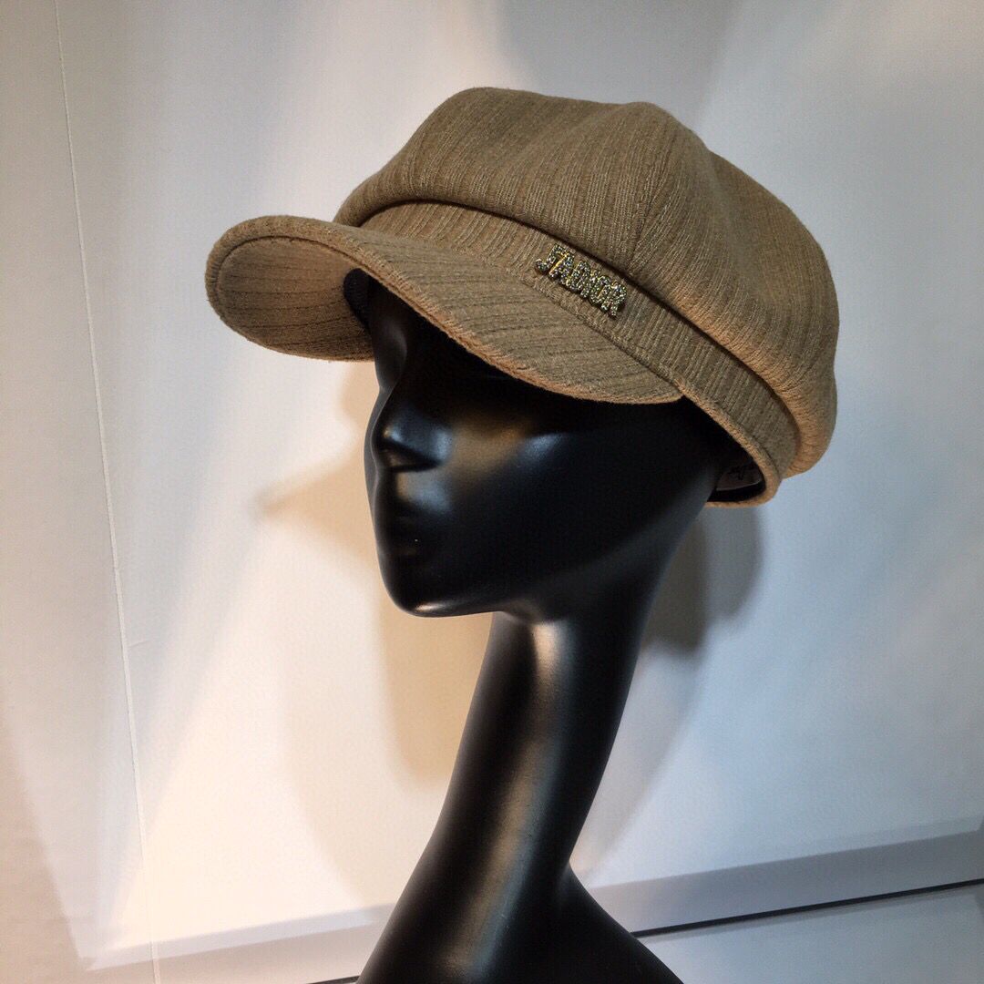 高仿迪奥女款帽子 迪奥女款帽子 Dior迪奥新品八角帽 迪奥帽子 