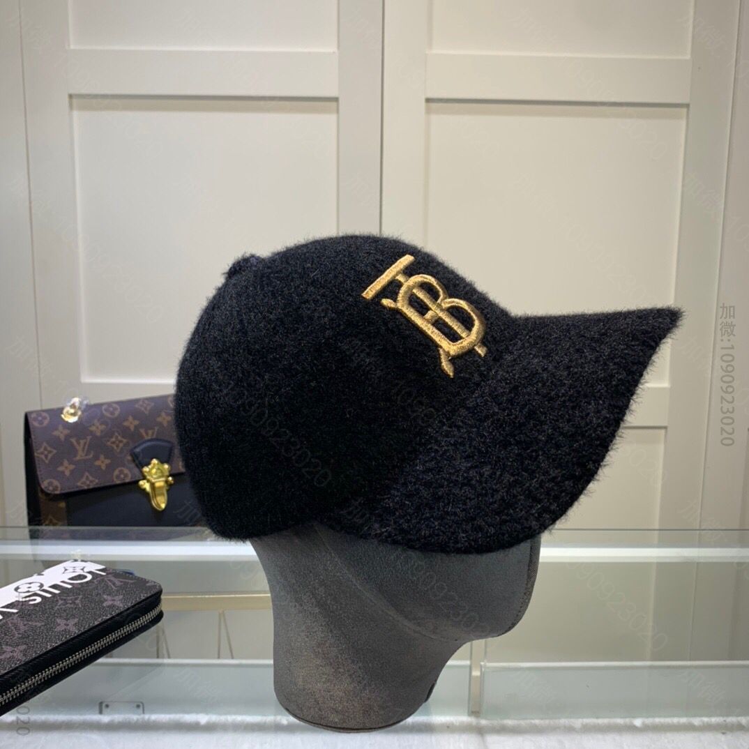 Burberry巴宝莉经典花纹图案设计男女通用羊毛棒球帽