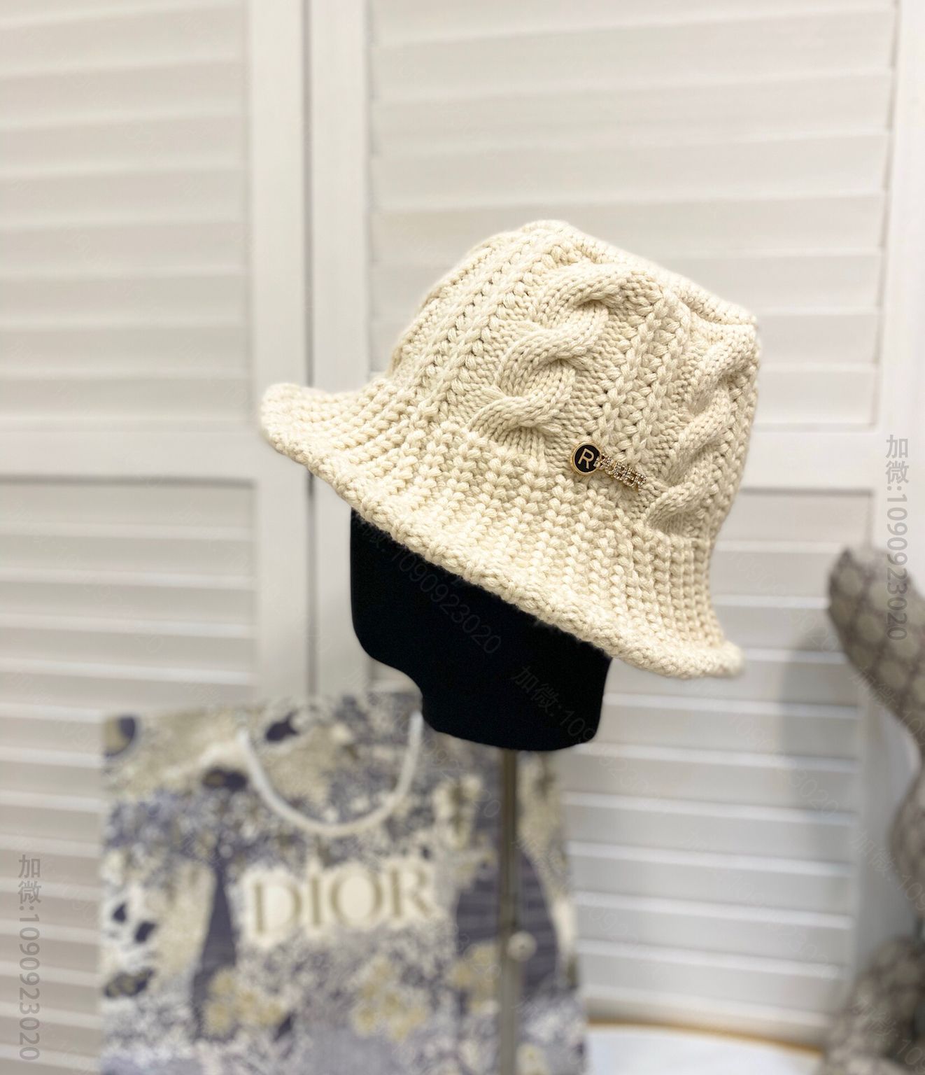 Burberry巴宝莉2023新款麻花可折叠女巫帽渔夫帽