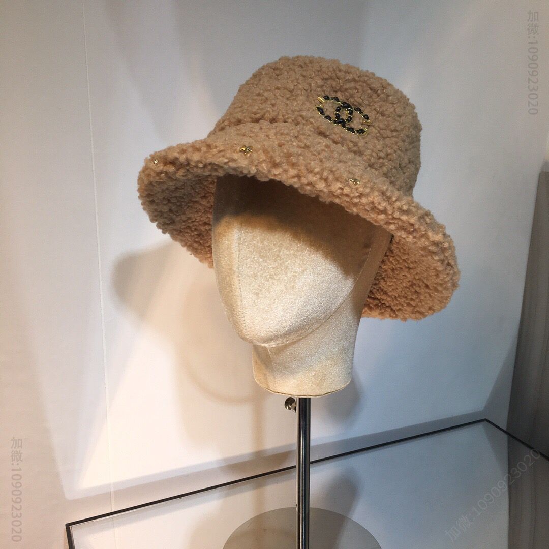 CHANEL香奈儿羊羔毛渔夫帽