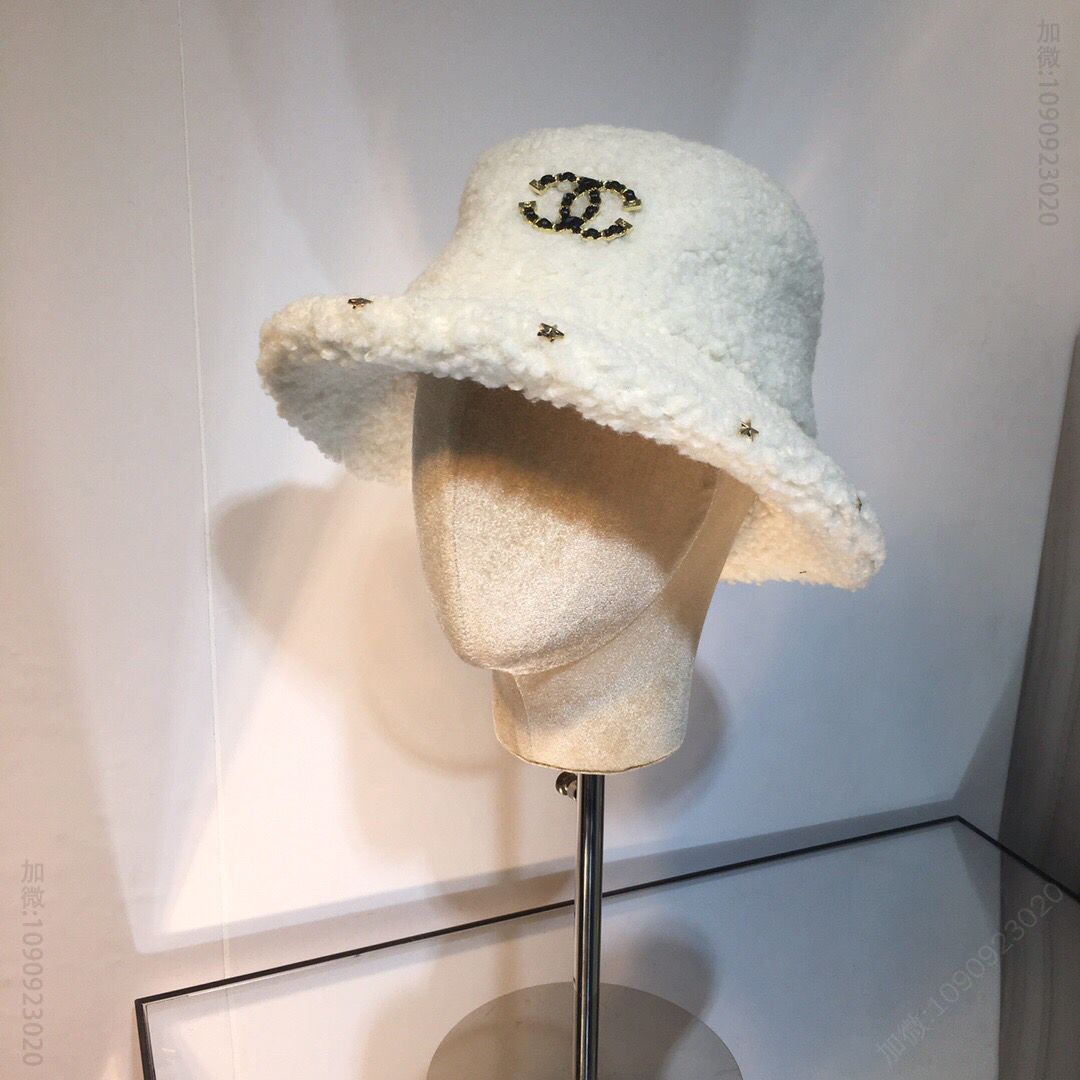 CHANEL香奈儿羊羔毛渔夫帽