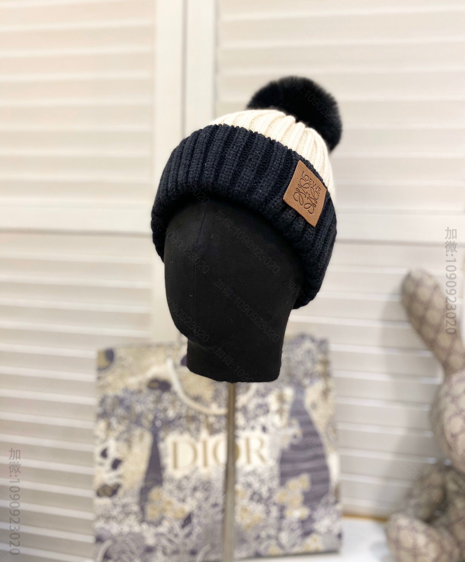 LOEWE罗意威2023秋冬柔软拼色针织毛线帽