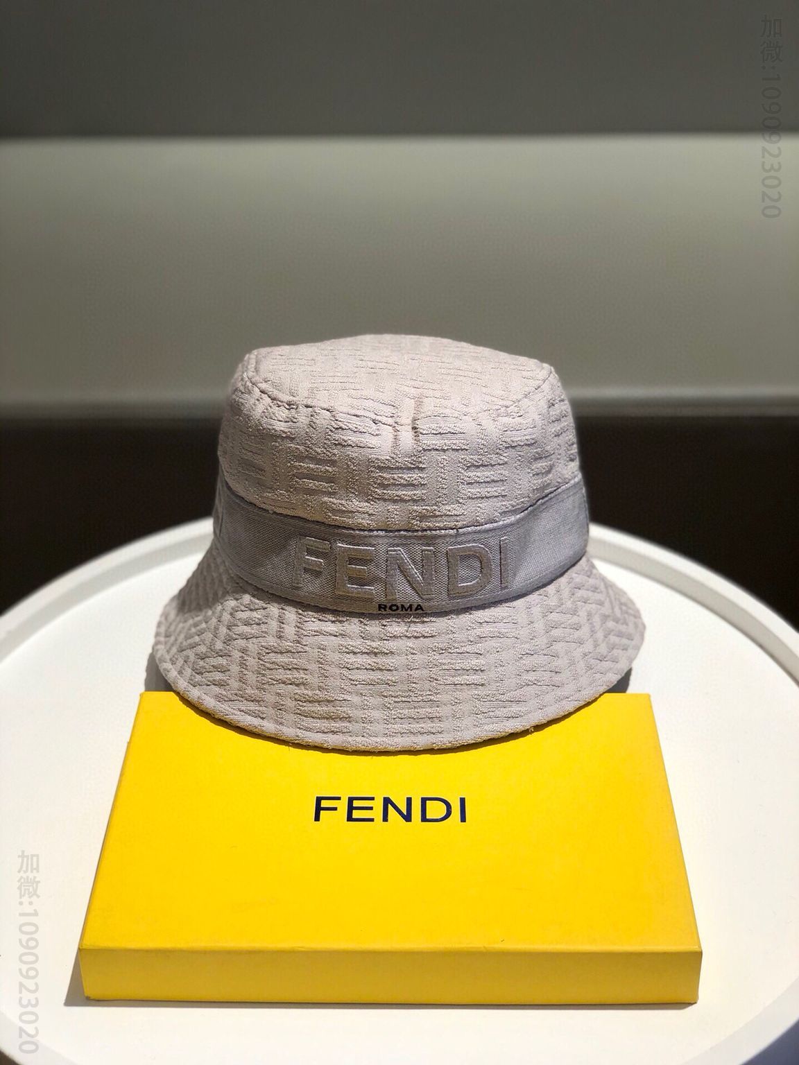 FENDI芬迪情侣款FF原单渔夫帽