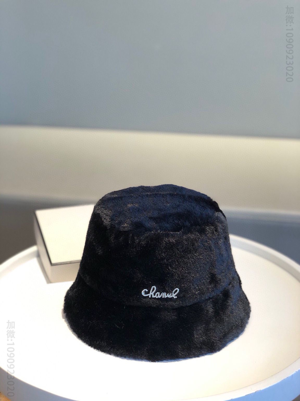 CHANEL香奈儿新款兔绒小桶渔夫帽