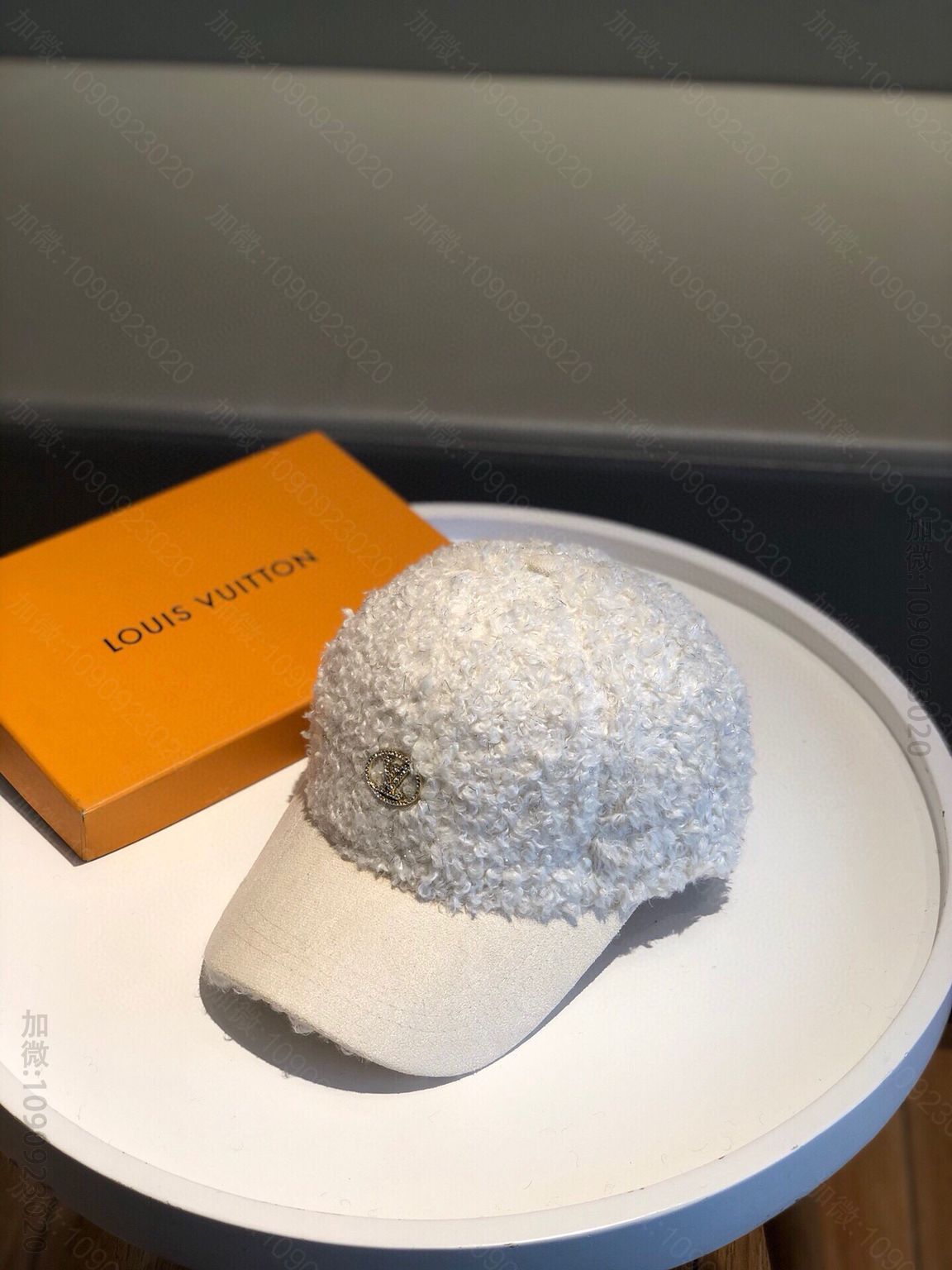 LV路易威登新款火爆羊羔毛棒球帽