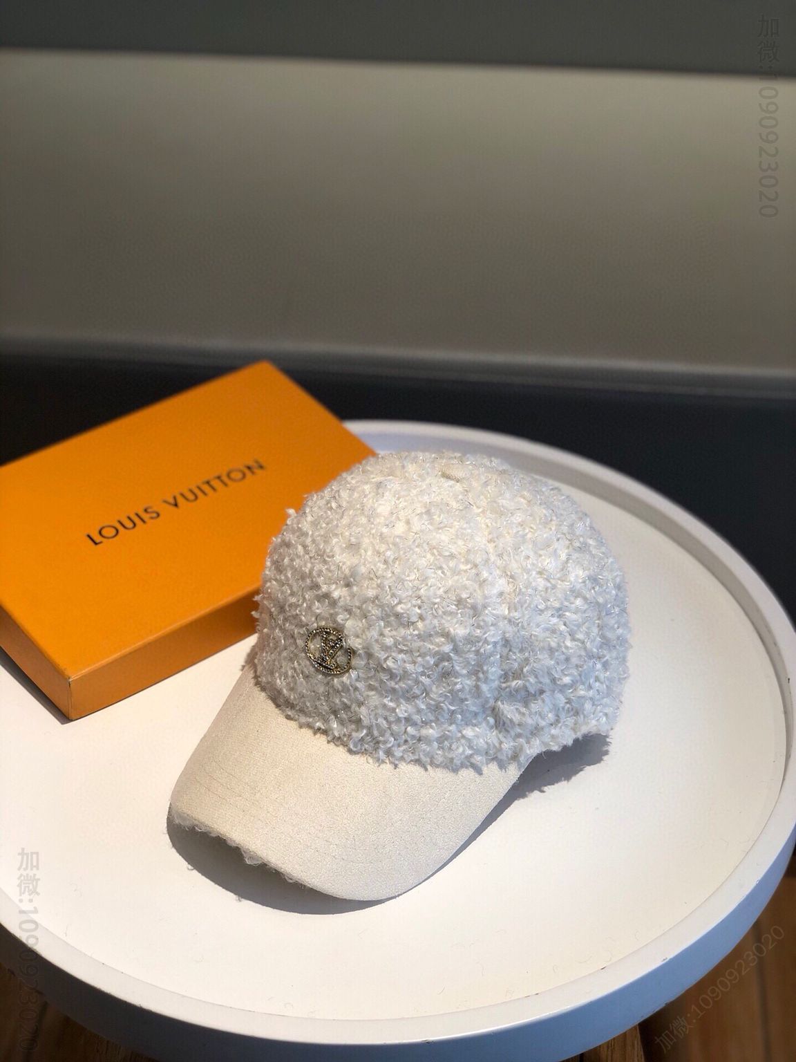 LV路易威登新款火爆羊羔毛棒球帽