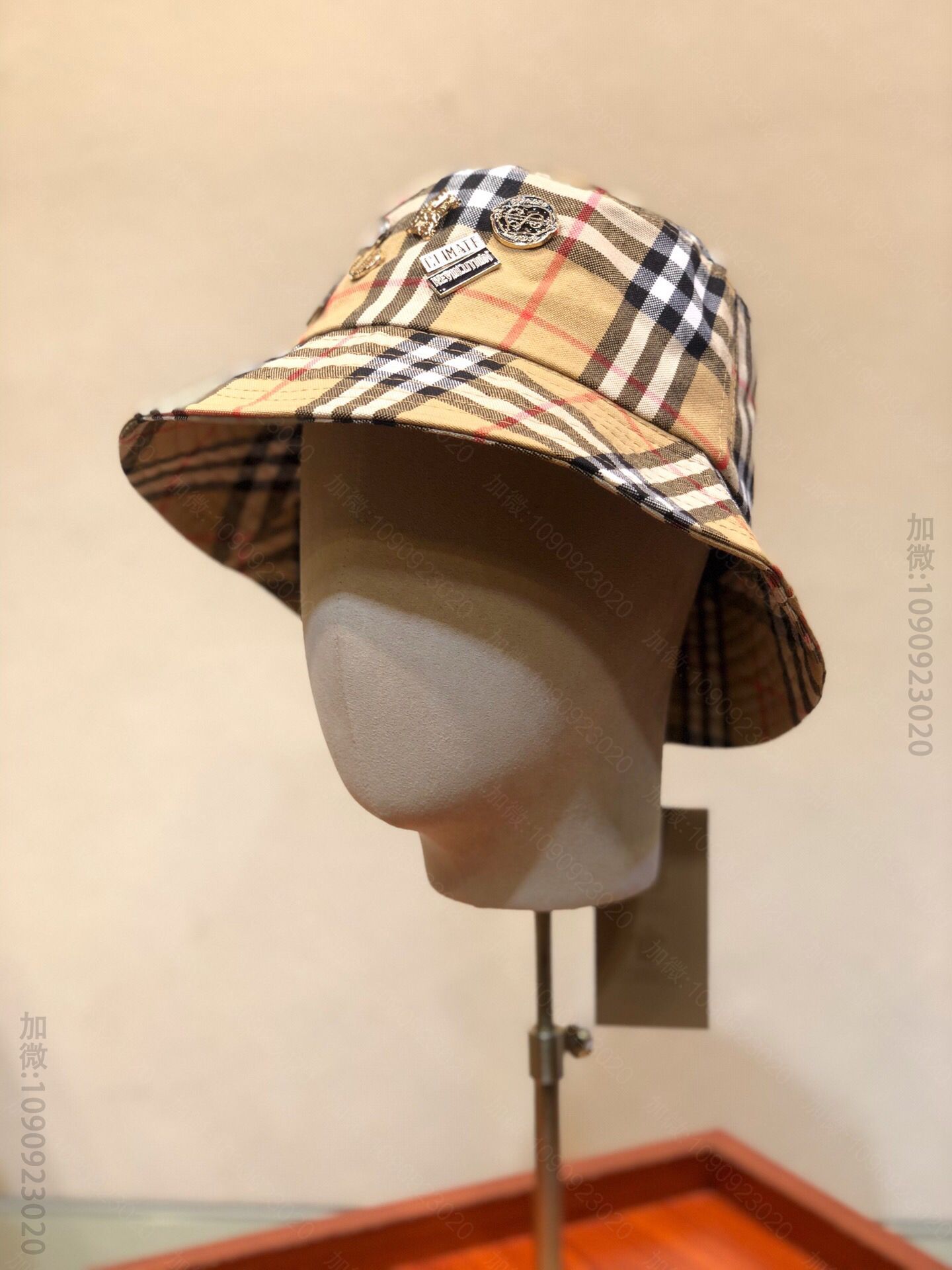 Burberry巴宝莉火爆单品经典渔夫帽