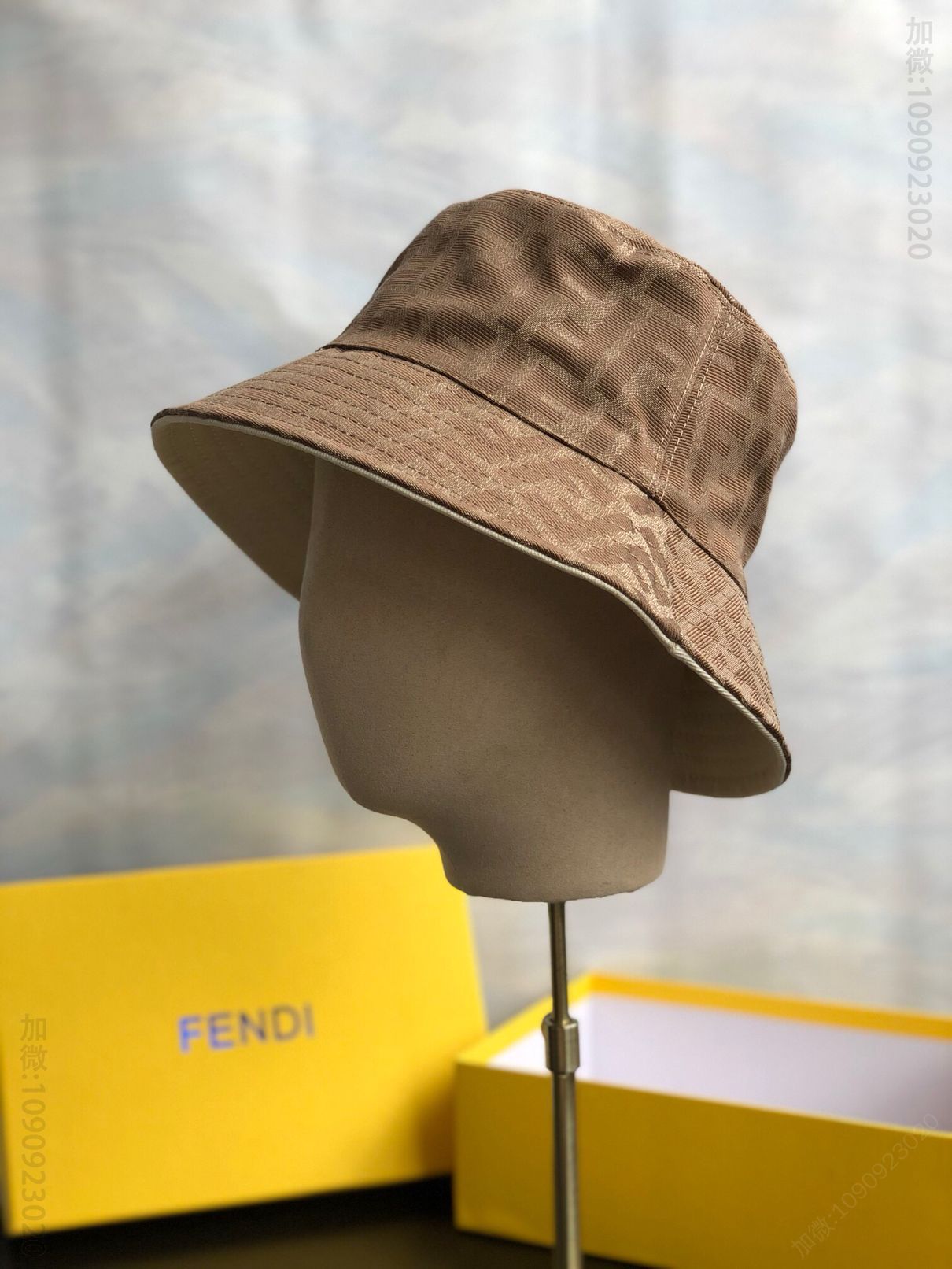 FENDI芬迪双面提花定制logo男女通用渔夫帽