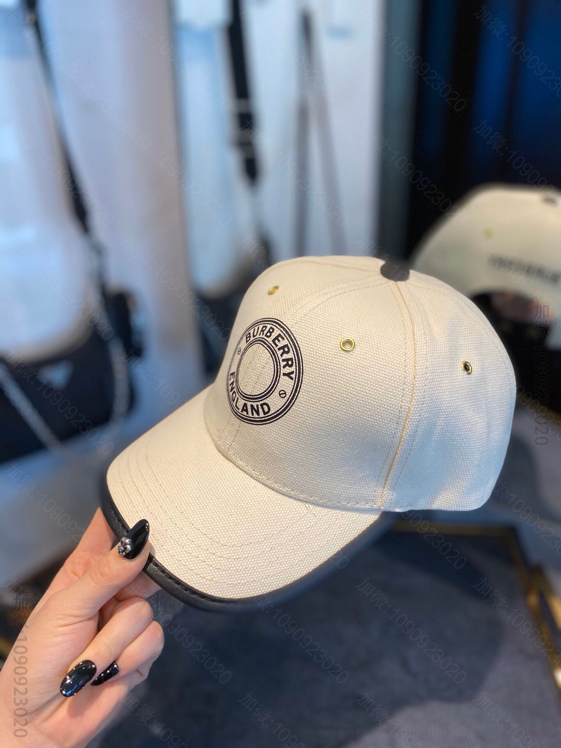 Burberry巴宝莉官网新款帆布撞色边男女同款棒球帽