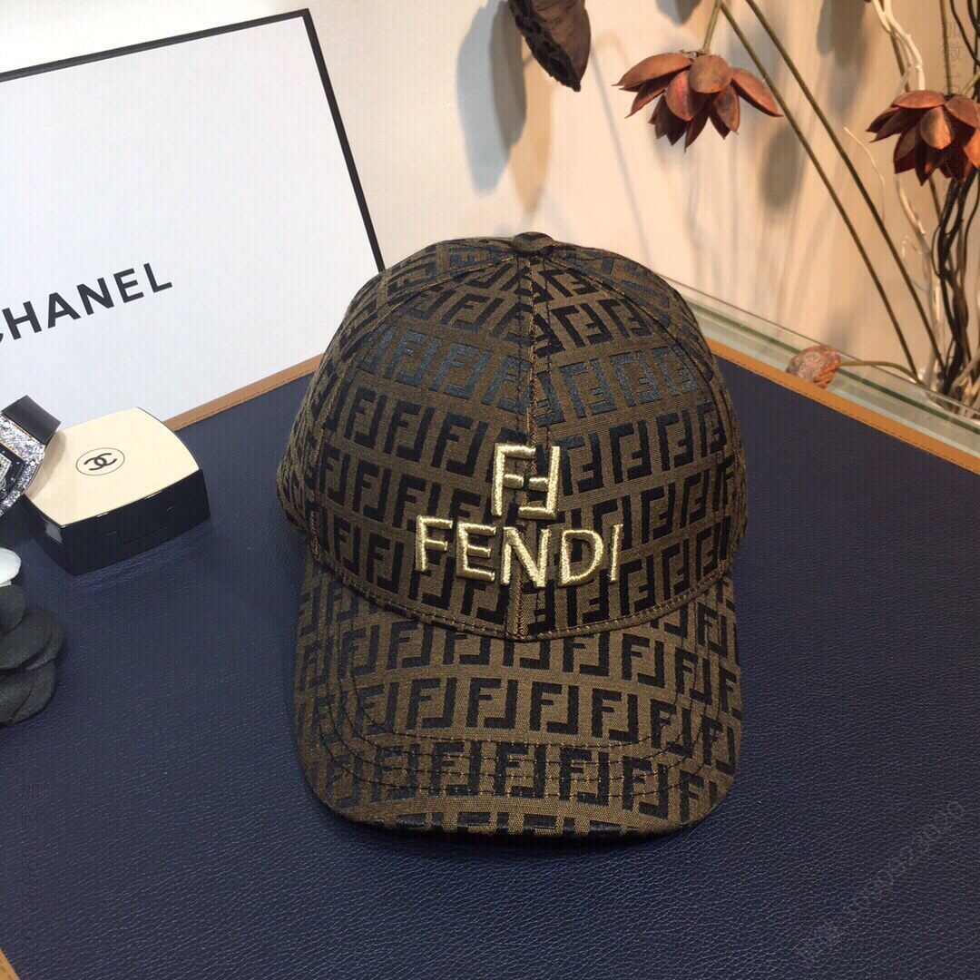 FENDI芬迪FF暗纹logo男女通用棒球帽鸭舌帽