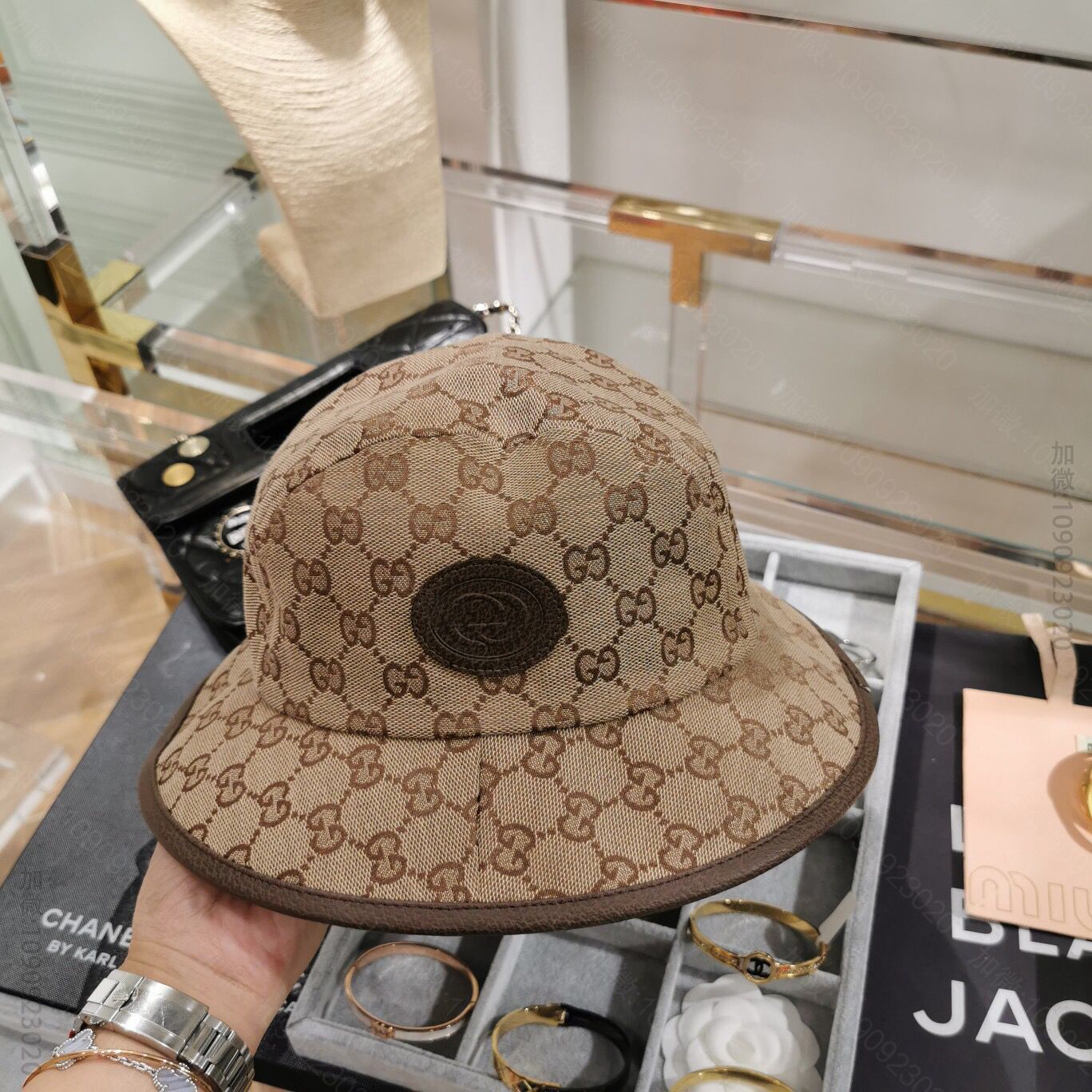 GUCCI古驰立体刺绣真皮椭圆logo经典圆顶帆布渔夫帽