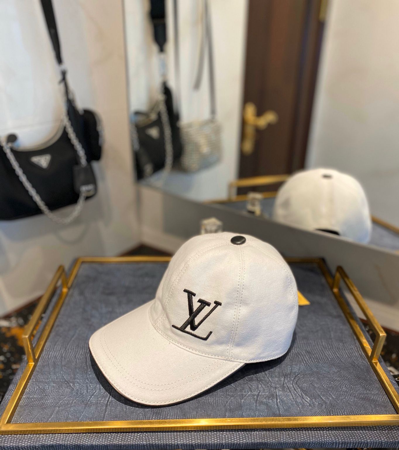 LV路易威登原版帆布面料+头层牛皮新款原单棒球帽鸭舌帽