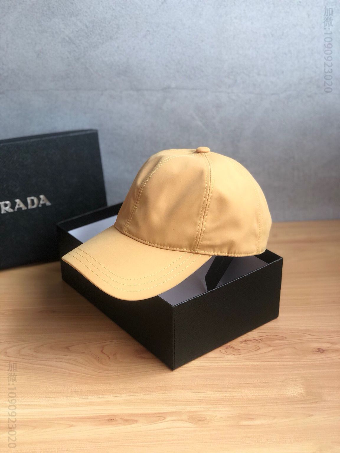 PRADA普拉达牛皮微标经典原单高版本男女童玉棒球帽鸭舌帽