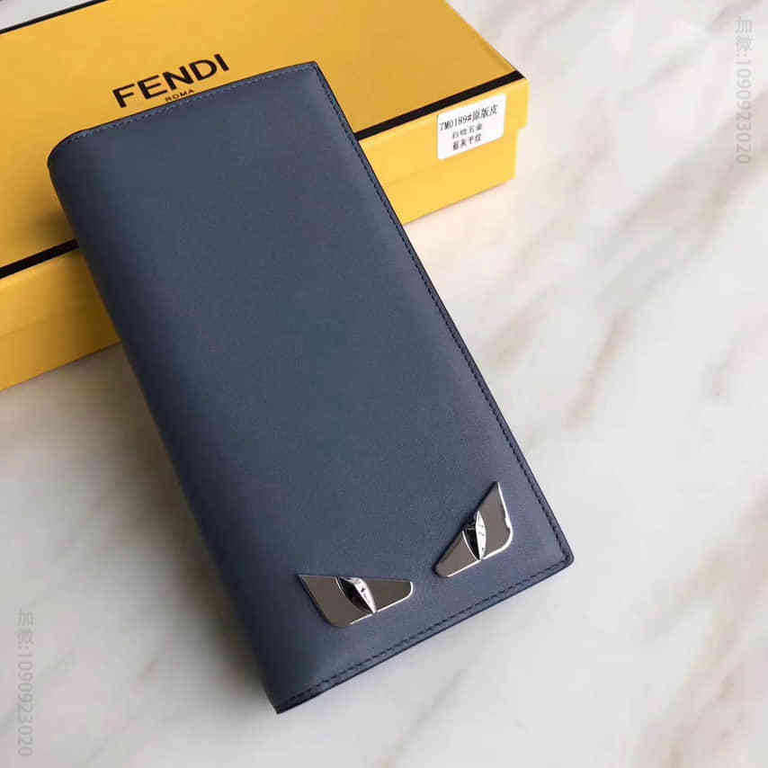 （芬迪）FENDI7M0186灰蓝色平纹皮罗马SELLERIA长款二折皮夹