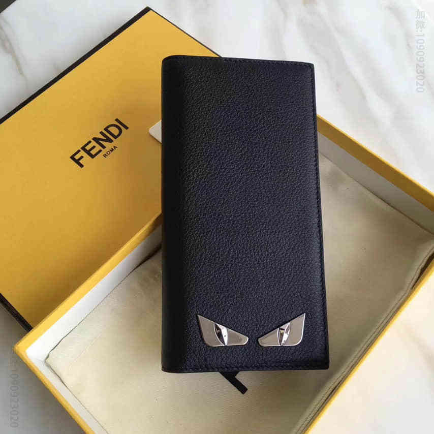 （芬迪）FENDI7M0186黑色平纹皮罗马SELLERIA长款二折钱夹