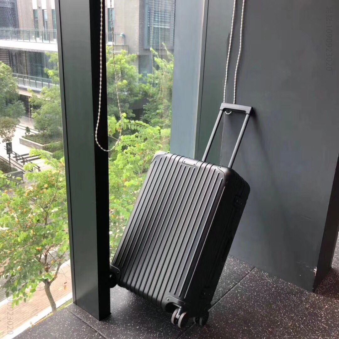 RIMOWA日默瓦925系列镁铝合金拉杆箱