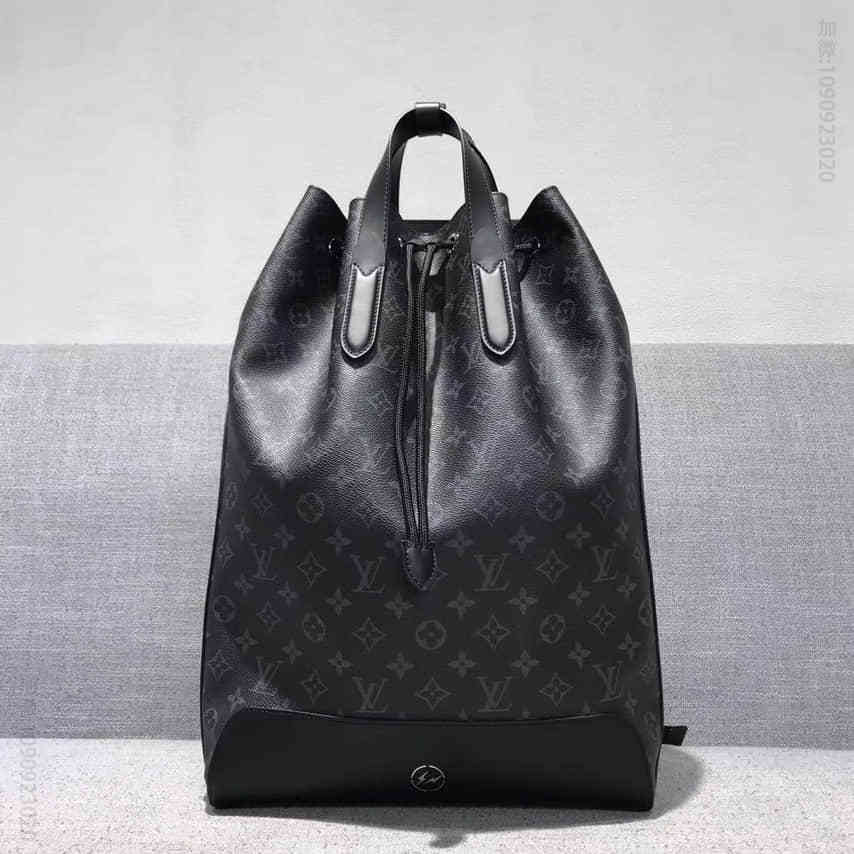 LOUIS VUITTON路易威登LV 闪电藤原浩EXPLORER男士双肩包 M40527