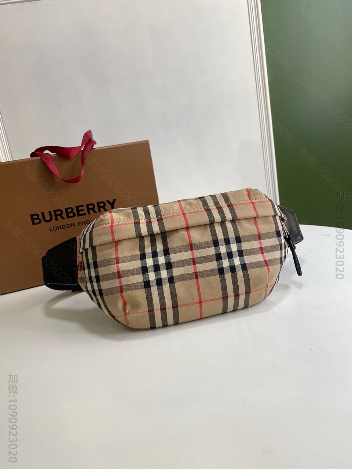Burberry巴宝莉Vintage复古格纹接合棉腰包胸包