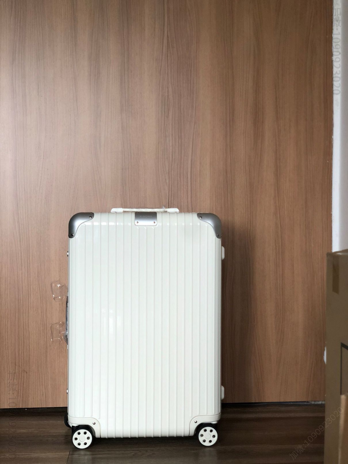 RIMOWA日默瓦Hybird系列镁铝合金四轮拉杆箱
