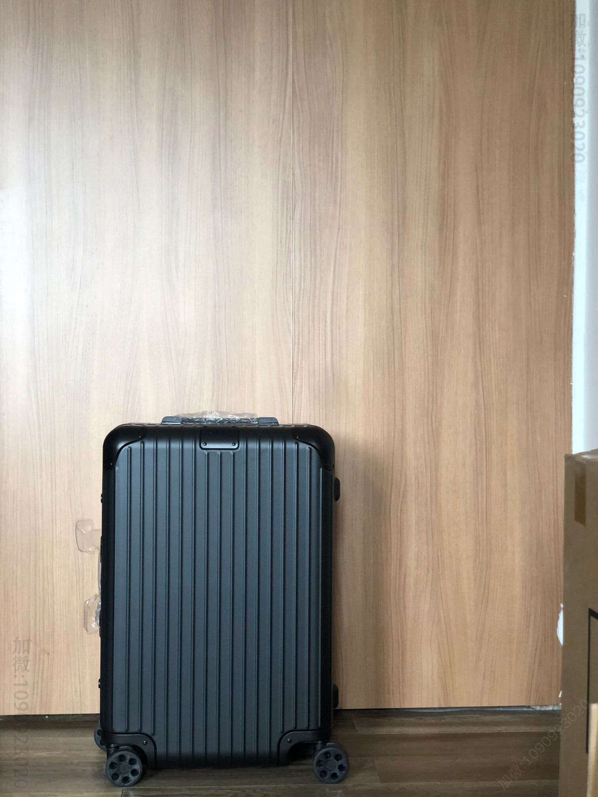 RIMOWA日默瓦Hybird系列镁铝合金四轮拉杆箱