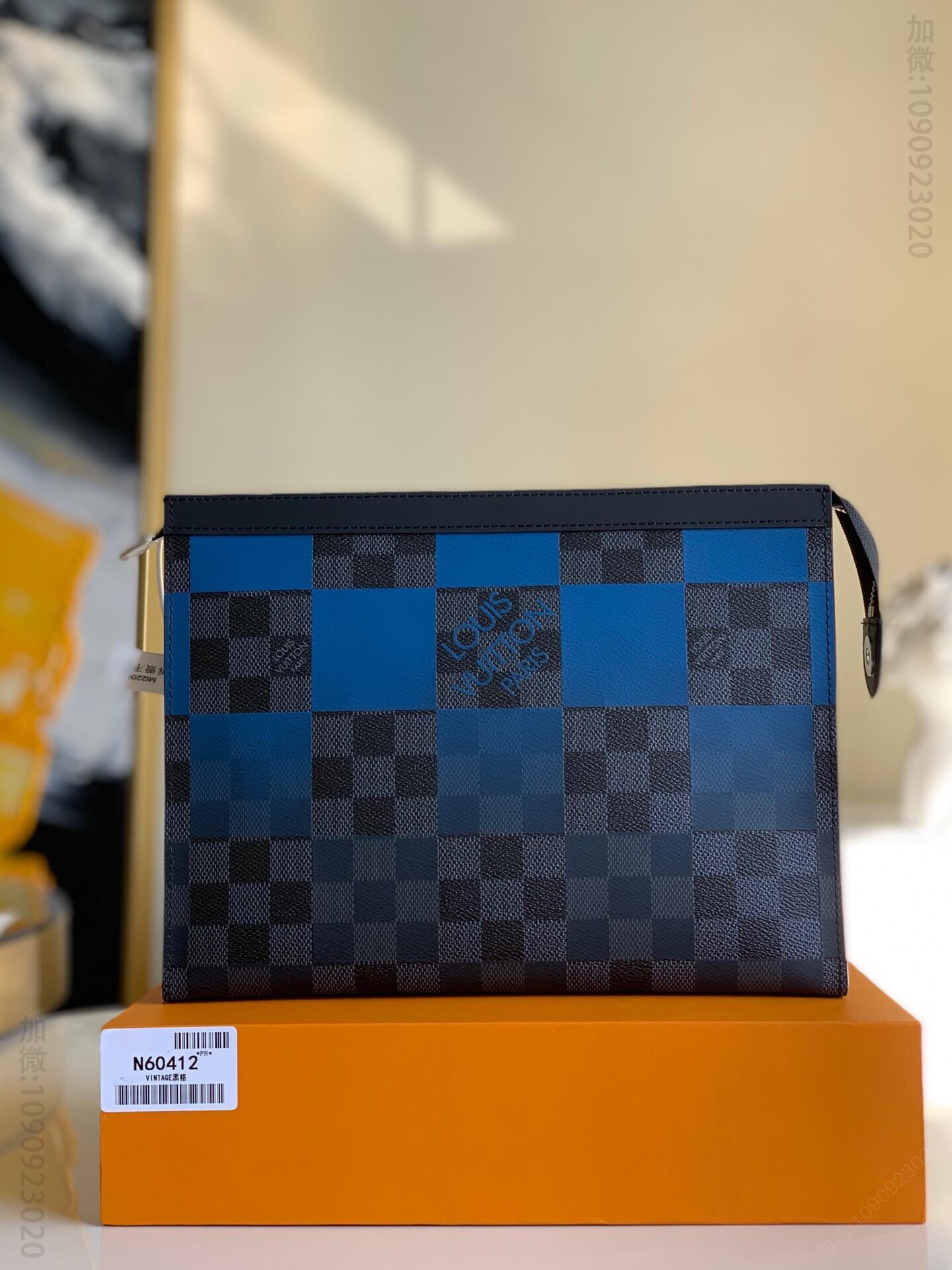 Louis Vuitton LV Pochette Voyage 渐变色手拿包 N60412