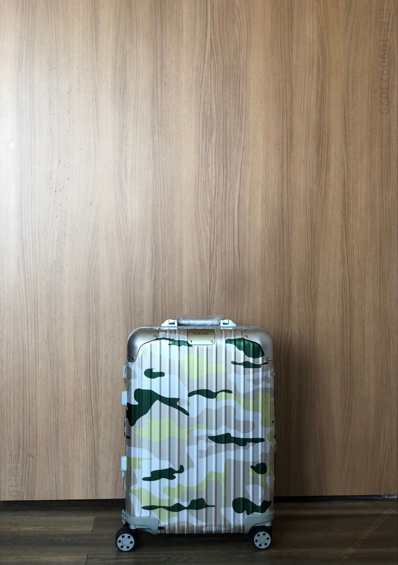 Rimowa日默瓦铝镁合金迷彩限量款旅行箱