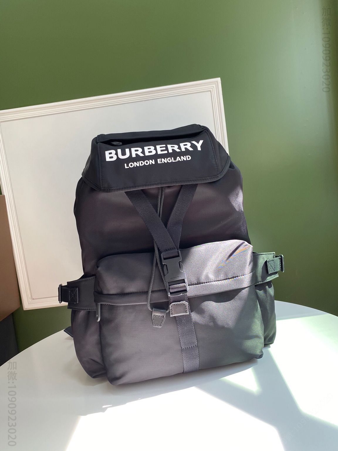 Burberry巴宝莉Vintage复古格纹尼龙材质双肩包