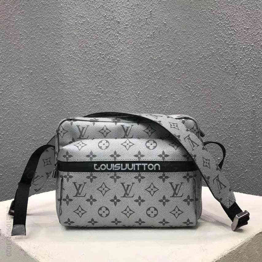 LV/路易威登 18SS日本限定款 messenger 银灰色 邮差包 单肩...