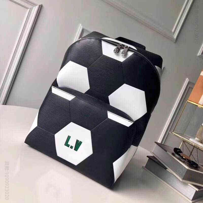 LV/路易威登 2023俄罗斯世界杯合作Epi Apollo双肩包 M52186