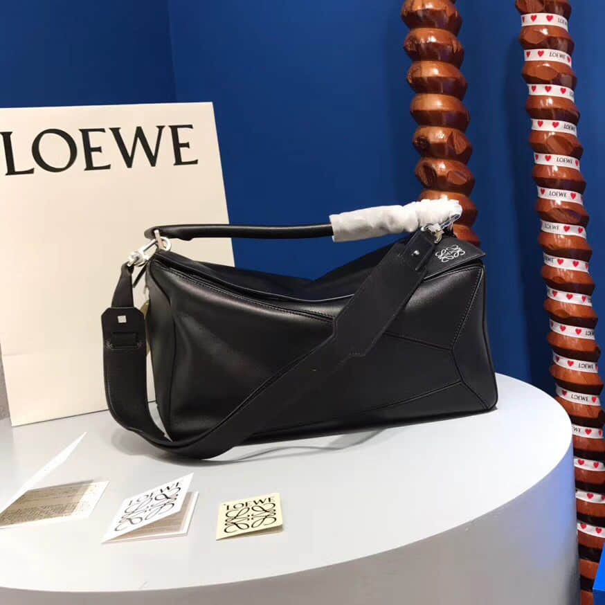 罗意威Loewe35cm几何包